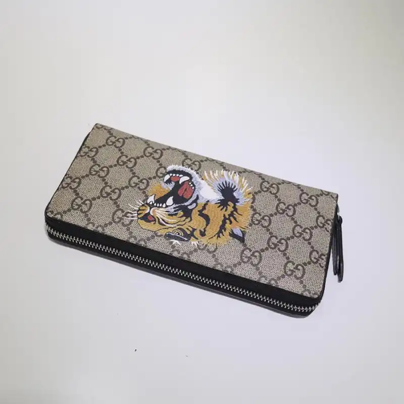 G*u*i brand handbags zip around wallet 1904g0002