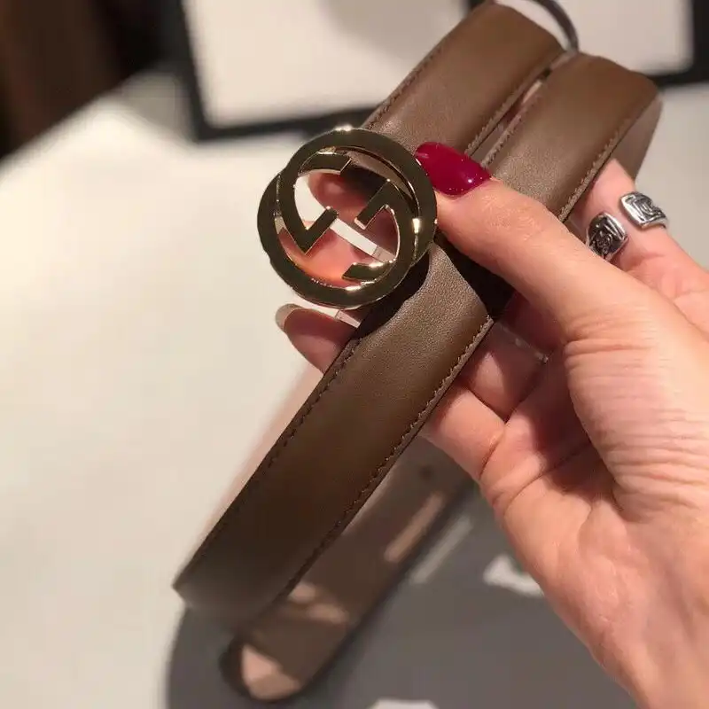 G*u*i s belte 1905bl0127