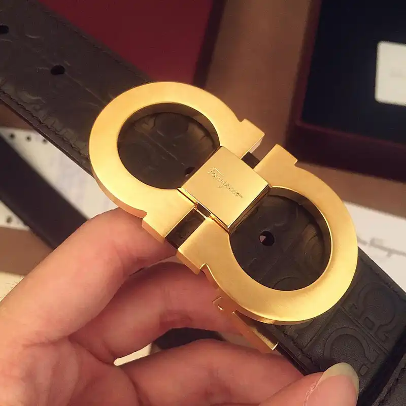 Salvatore Ferragamo s Belte 1907BL0059