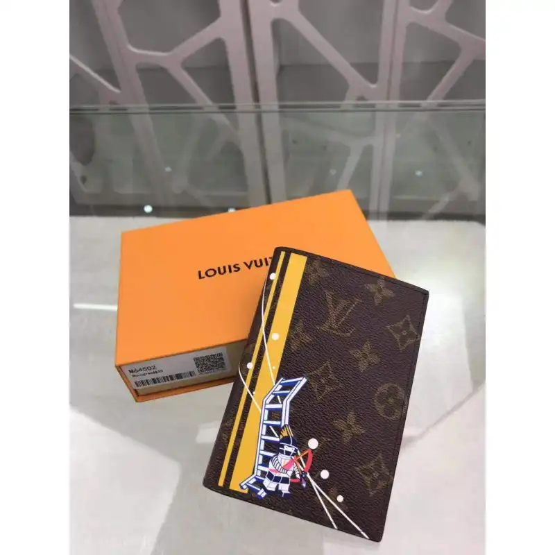 LV Bags 19B570078