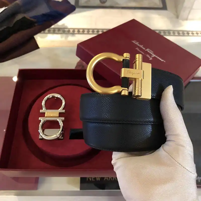 Salvatore Ferragamo s Belte 19xf0011