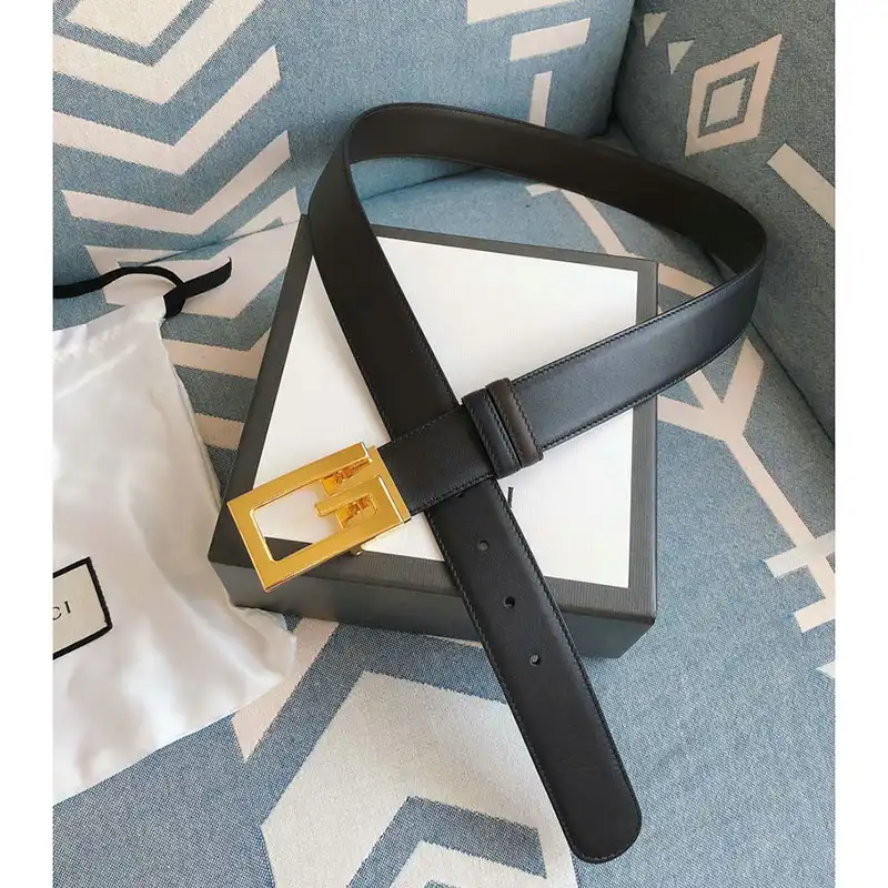 G*u*i s belt 2009xf0070