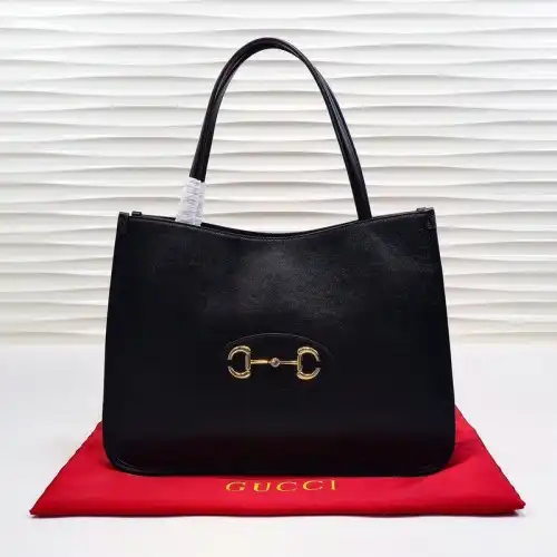 G*u*i bags 205b570045
