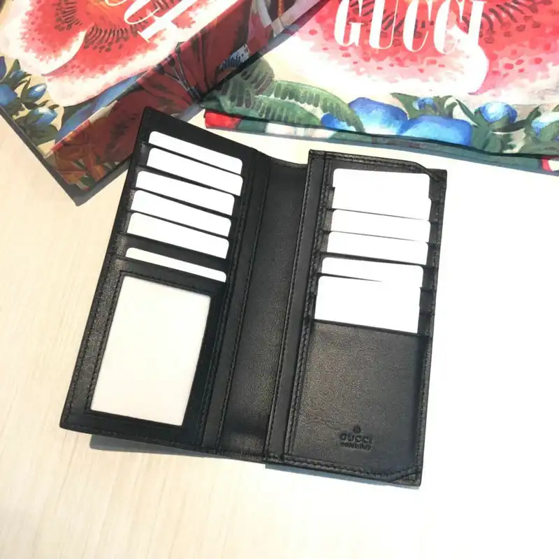 G*u*i bags 20guc0068