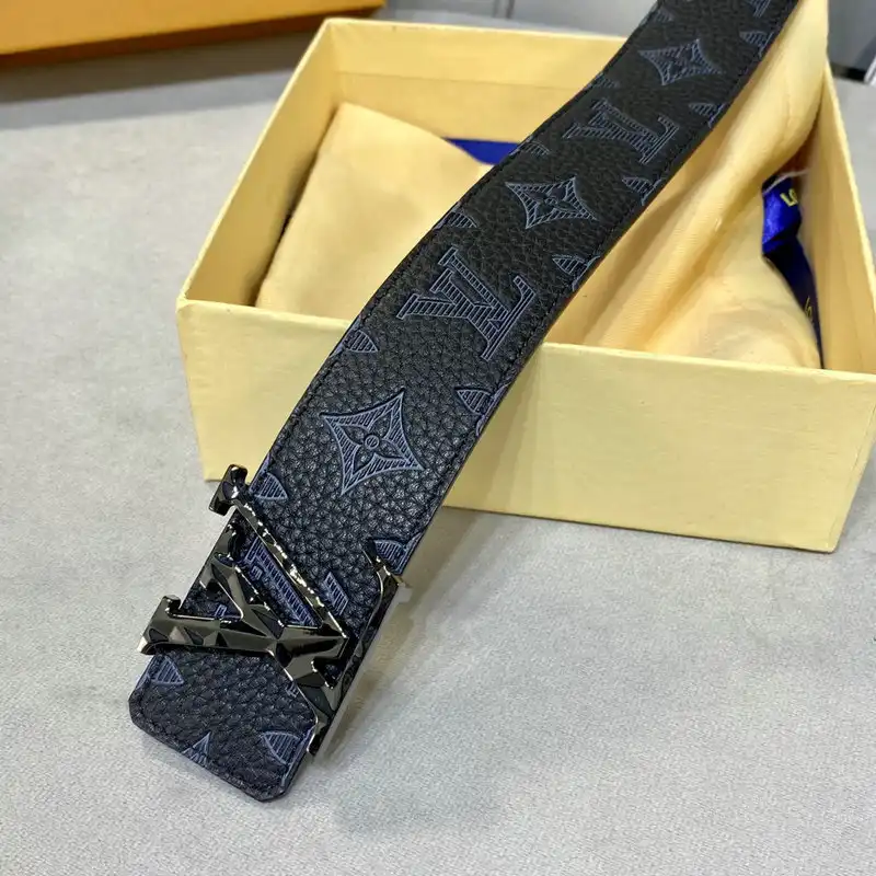 LV Belts 2102SH0064