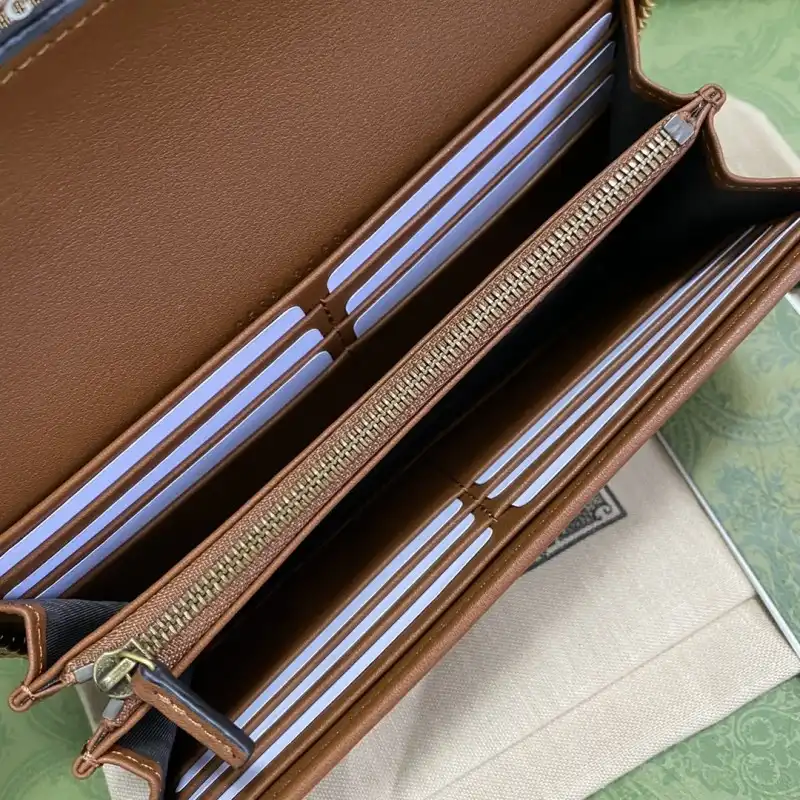 G*u*i s bags 2108ya0060