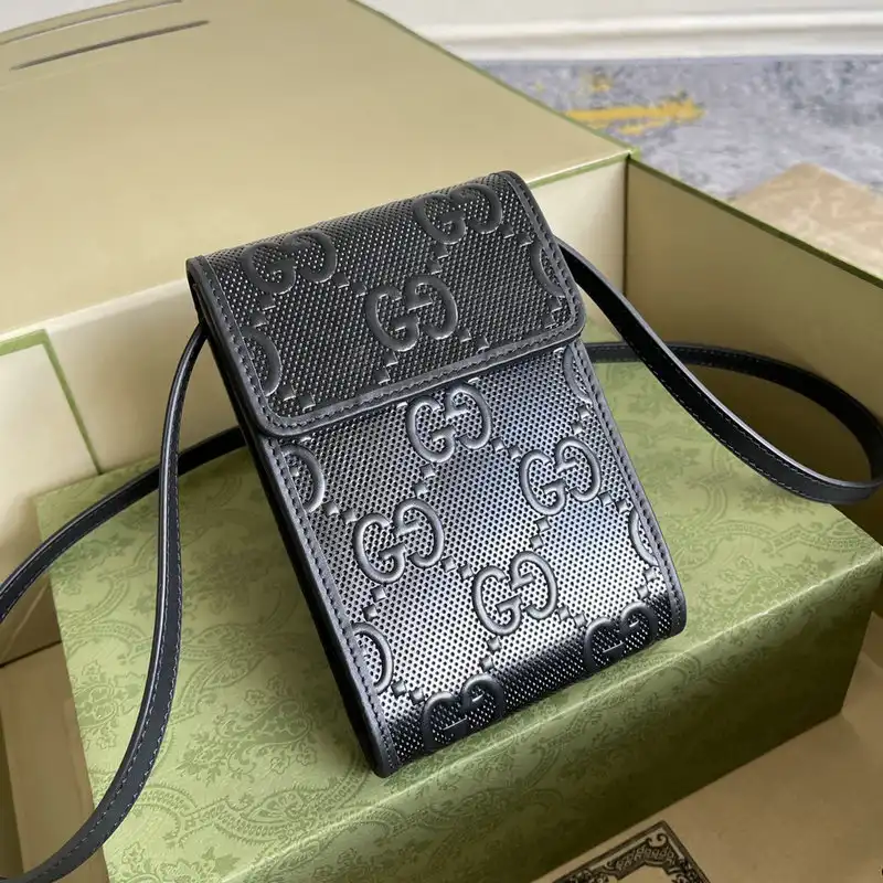 G*u*i bag 2110dj0035