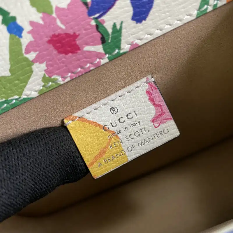 G*u*i bag 2112ya0082