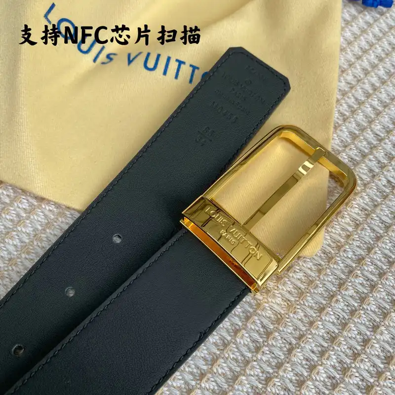 LV Belts 2204XA0070