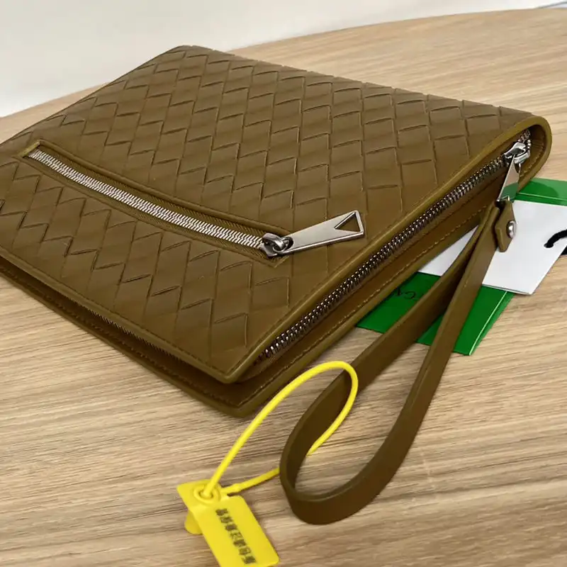 Bottega Veneta Bag 2209SF0019