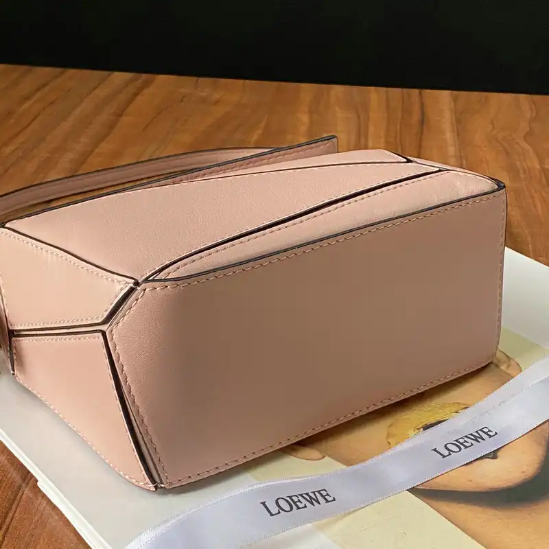 Loewe Bag 2209SW0021