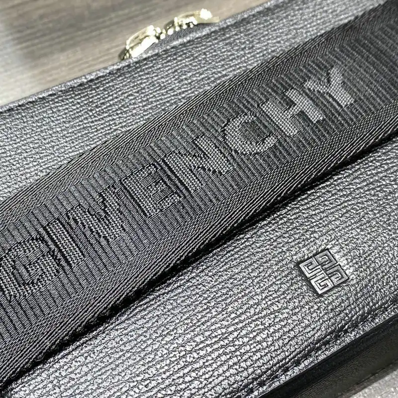 Givenchy Bag 2209SW0078