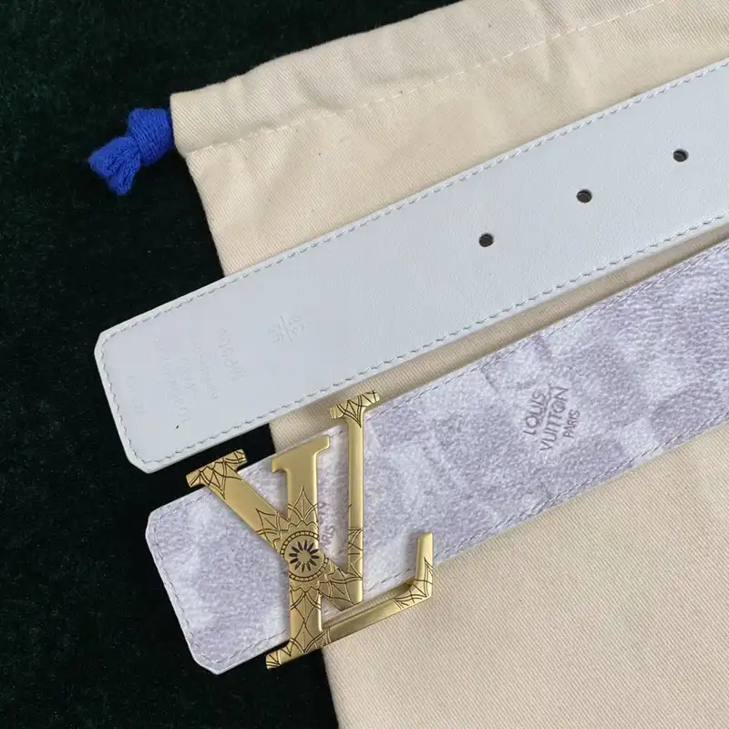 LV Belts 2210XA0052