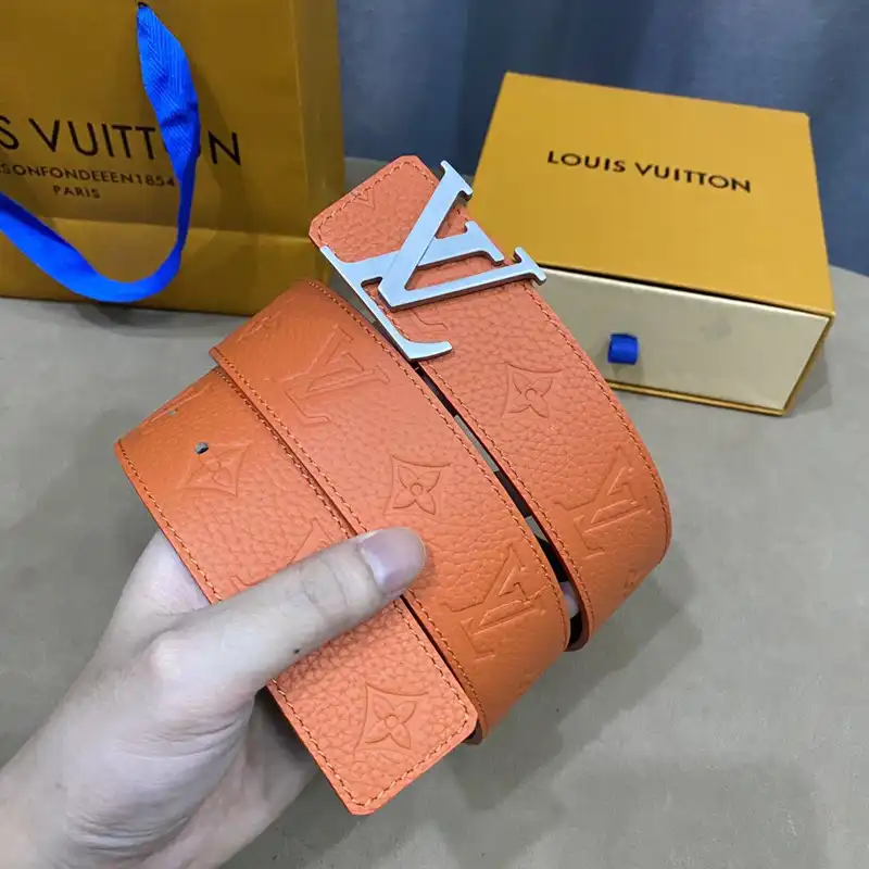 LV Belts 2210XA0072
