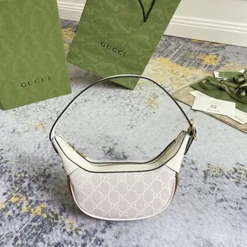 G*u*i bag 2212dj0021