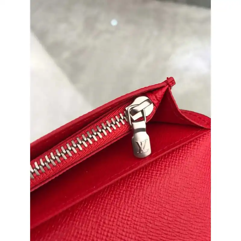 LV Bags 19T1L0583