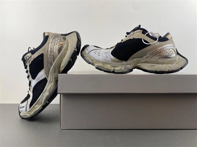 Balenciaga 803681-W3ST4- Sleek 4276