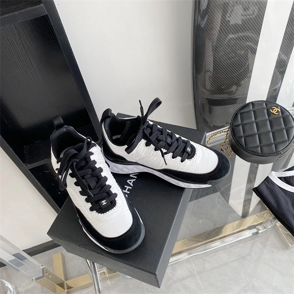 AllSeason Chanal Sneakers 2179