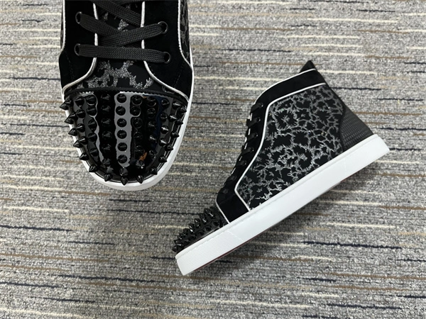 Christian Louboutin ZeroBulk 2703