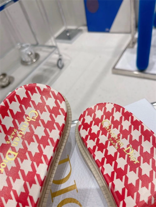 SportInspired Dio Slipper 5819