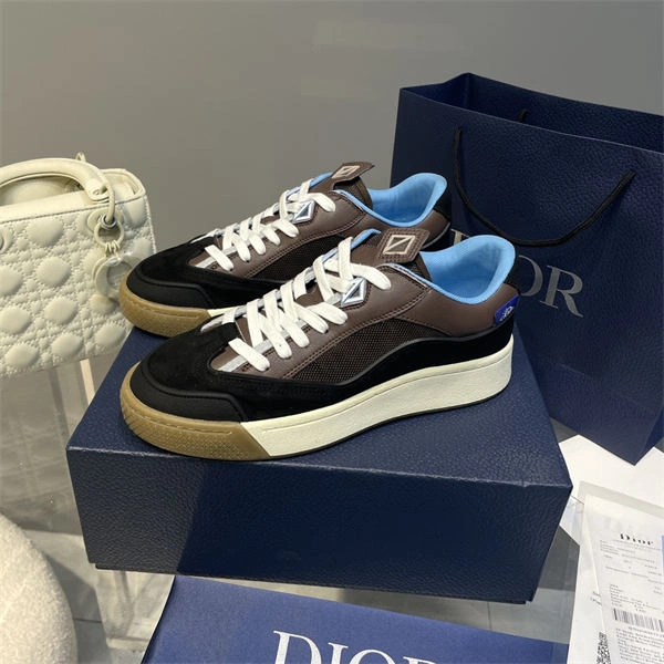 Dr x Travis Scott Sneaker Snug 1428