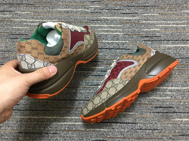 G*u*i rhyton sneaker newstyle 237