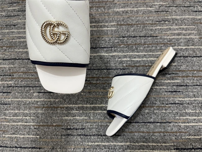 lightweight G*u*i side women 450