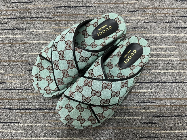 minimalist G*u*i side women 455