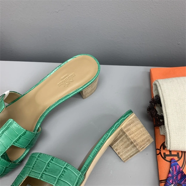 H Slipper Unisex 2365