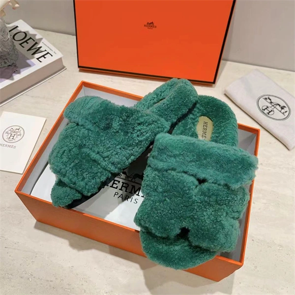 Efficient H Slipper 2380