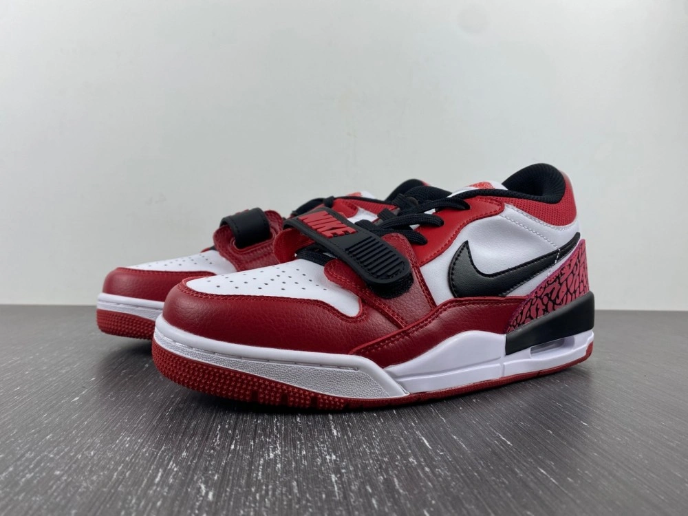 SmoothTexture Jordan Legacy 312 Low Chicago Red. CD7069-116. 4205