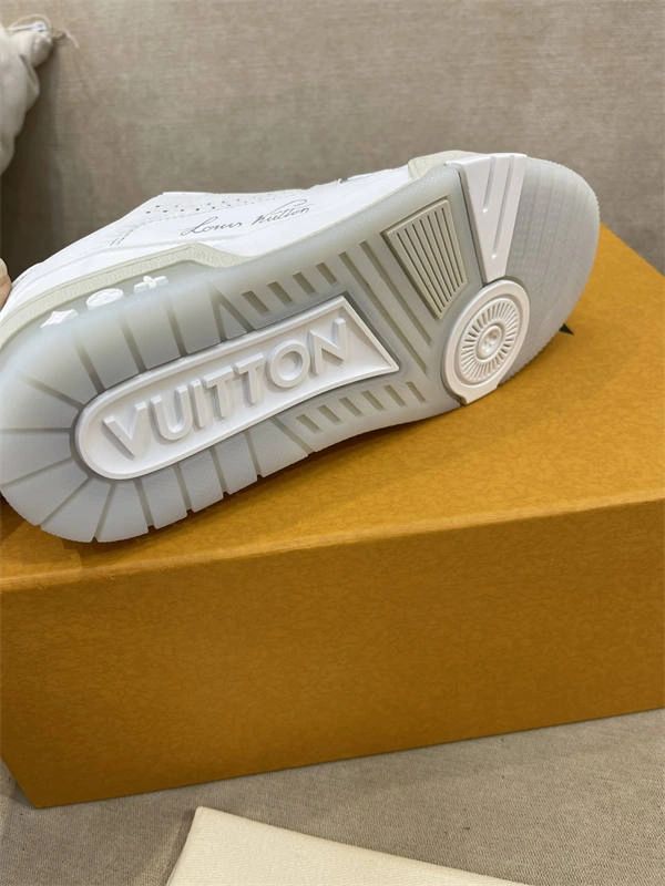 LV MoistureWicking 1856