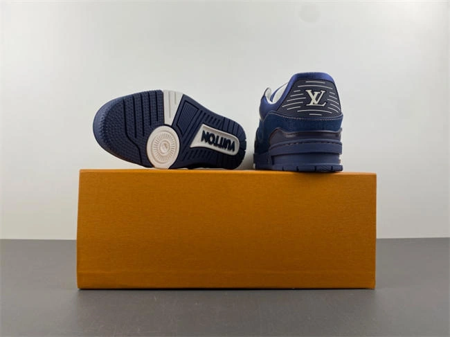 Louis Vuitton LV trainer FashionForward 1657