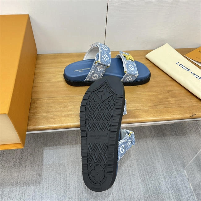 Versatile Lv Slipper 5557