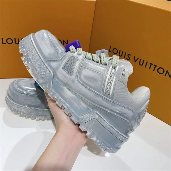 Durable Lv Trainer Sneaker 2062