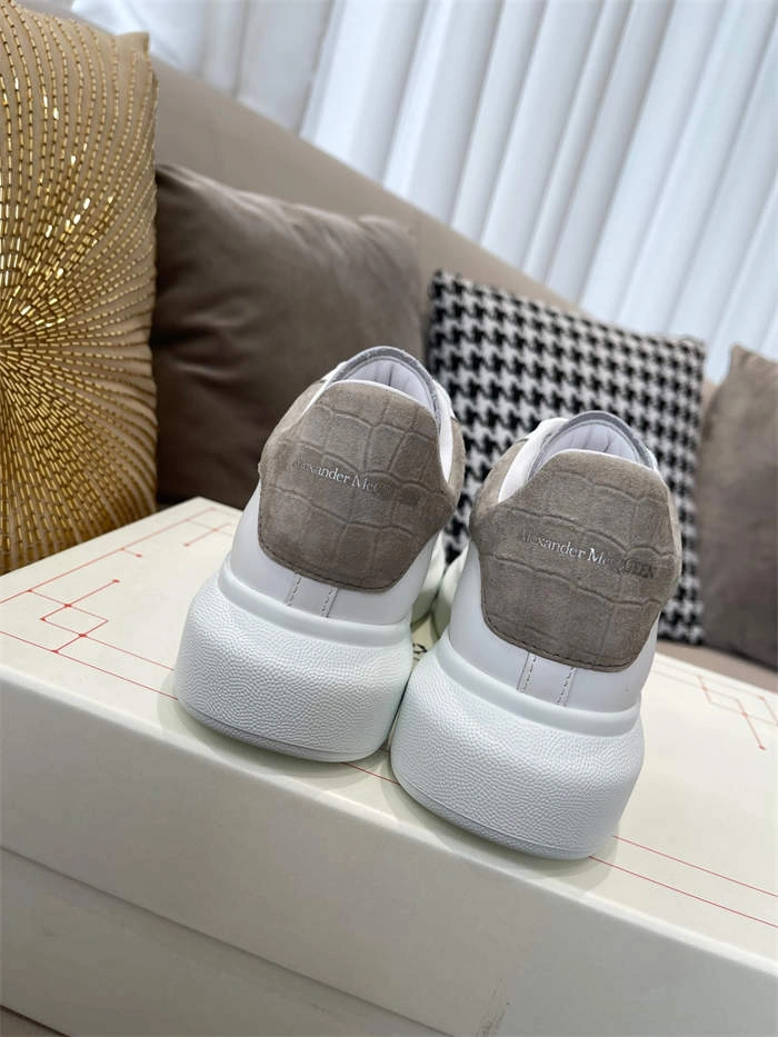 Mc Queen MoistureWicking 2530