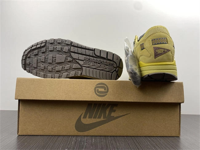 Nike Air Max 1 Travis Scott Cactus Jack Saturn Gold Soft 5199