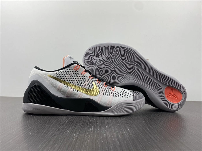 Neat Nike Kobe 641714- 5022