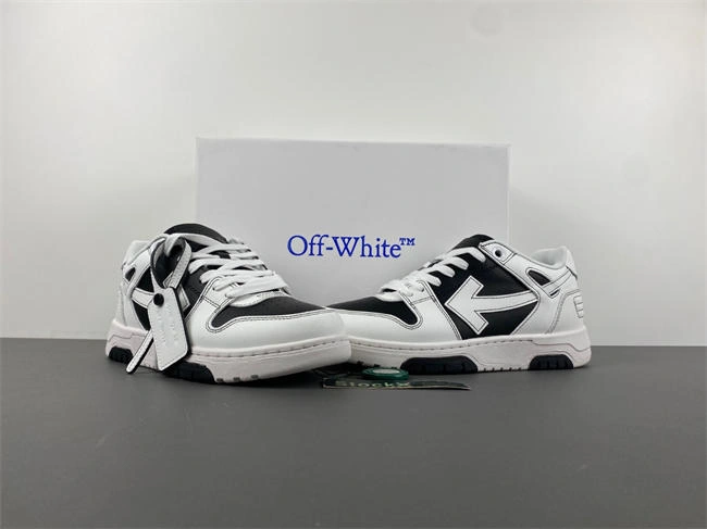 OFF-WHITE Out Of Office DailyWear 3131