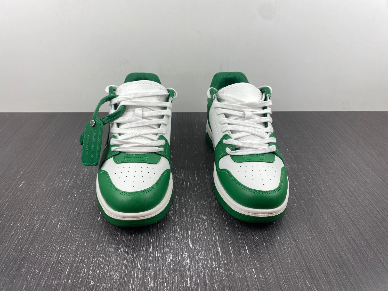 OFF-WHITE Out of Office Low Top Green Dirty White OMIA189R21LEA WeatherProof 3115