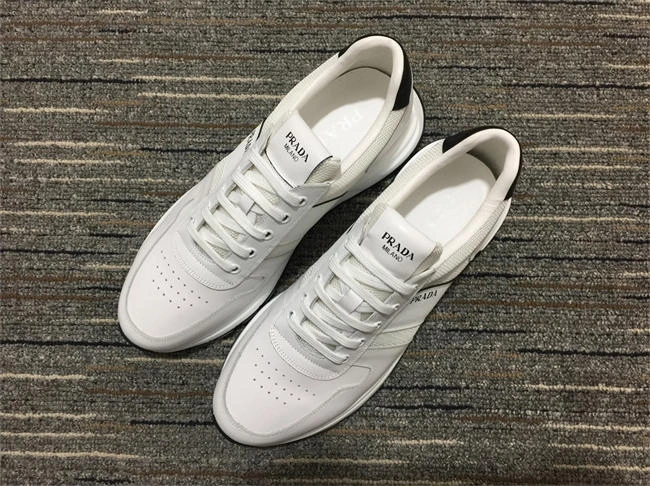 Prada Sneaker Functional 3381