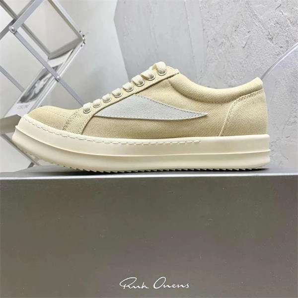 Stylish Rick Owens Sneaker 3476